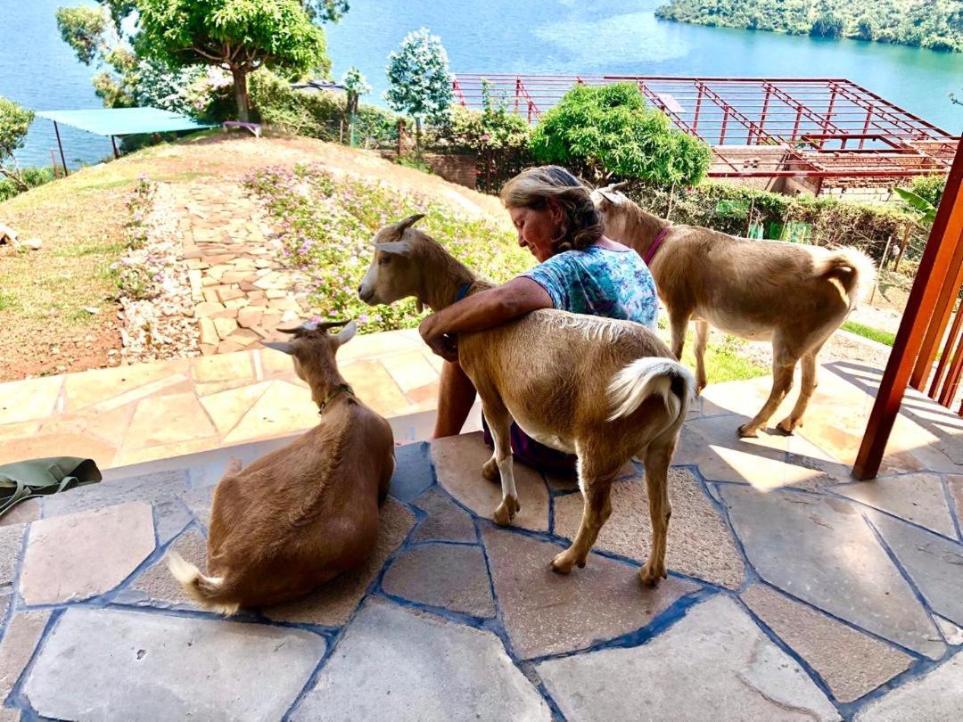 Amazi Land Home And Farm Stay Kibuye Exterior foto